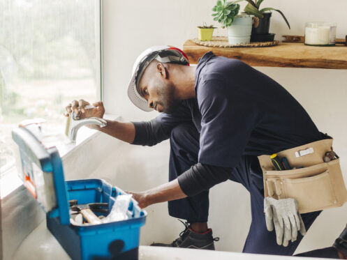 Should I Use A Plumber For A Bathroom Remodel